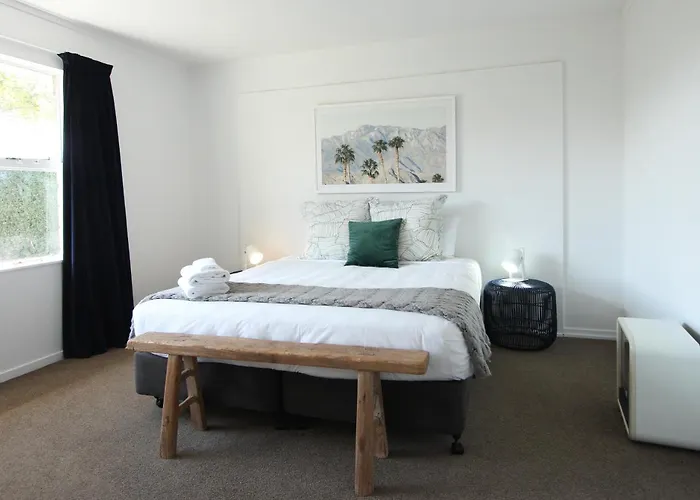 1 - Delightfully Fresh, Private Close To Town 度假居 *