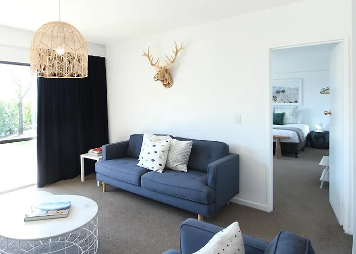 1 - Delightfully Fresh, Private Close To Town 度假居 *