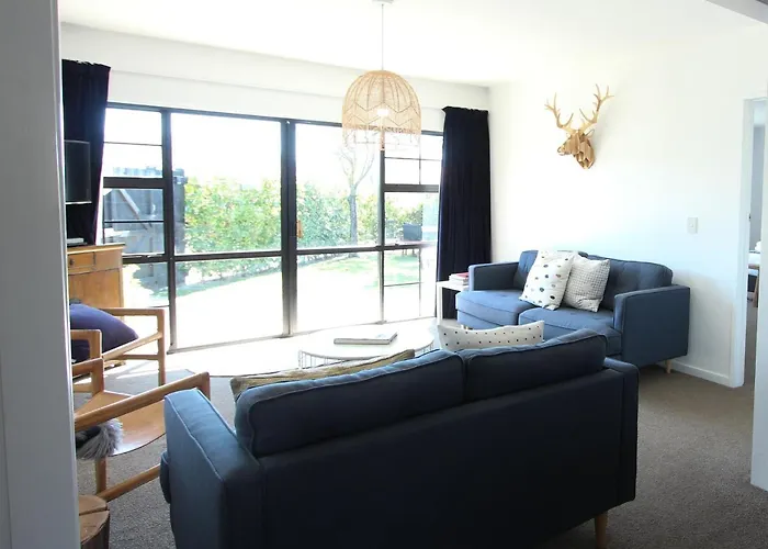 1 - Delightfully Fresh, Private Close To Town 度假居 *